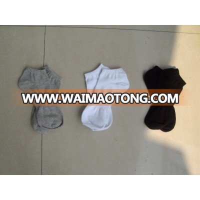 100 cotton sports socks with custom design